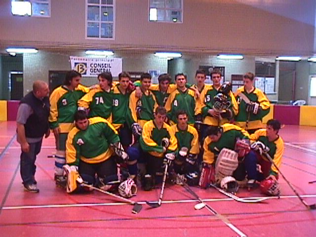 au1-012F.jpg