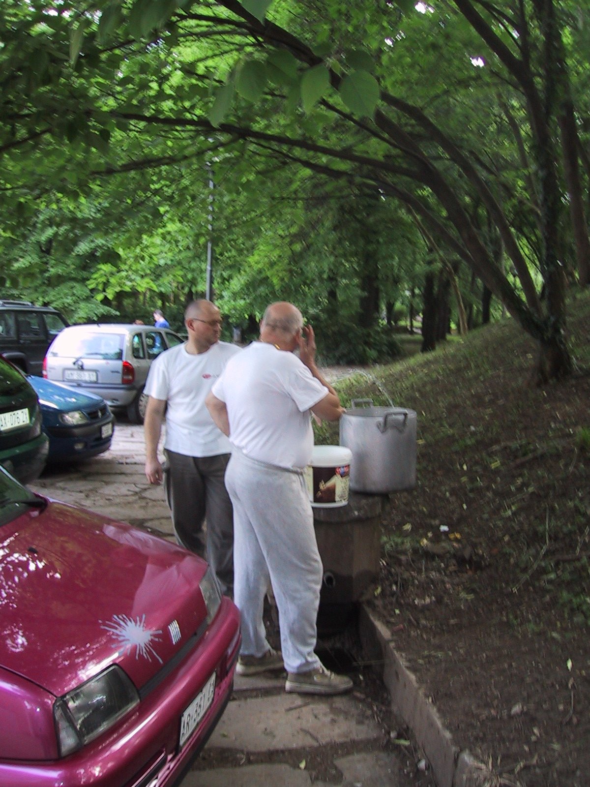 103-0353_img.jpg